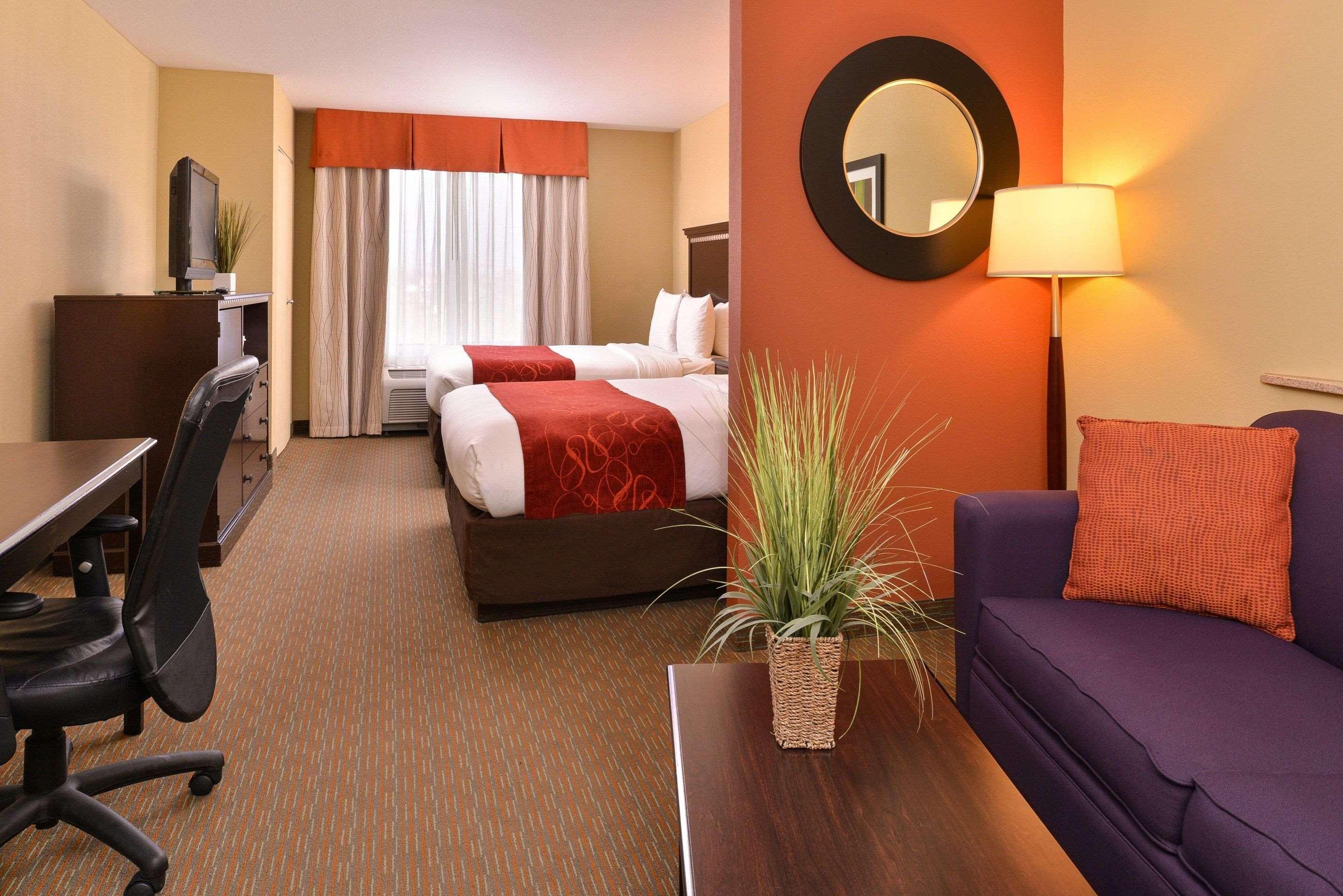 Comfort Suites Urbana Champaign, University Area Екстер'єр фото