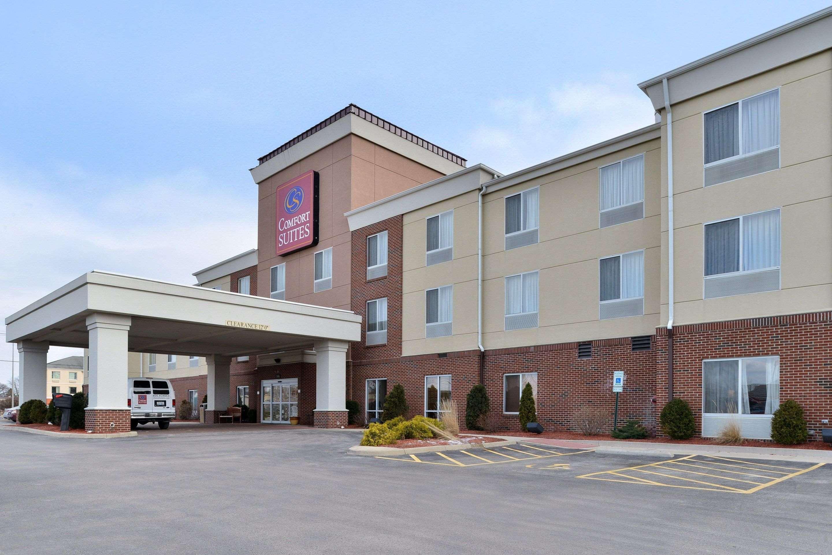 Comfort Suites Urbana Champaign, University Area Екстер'єр фото