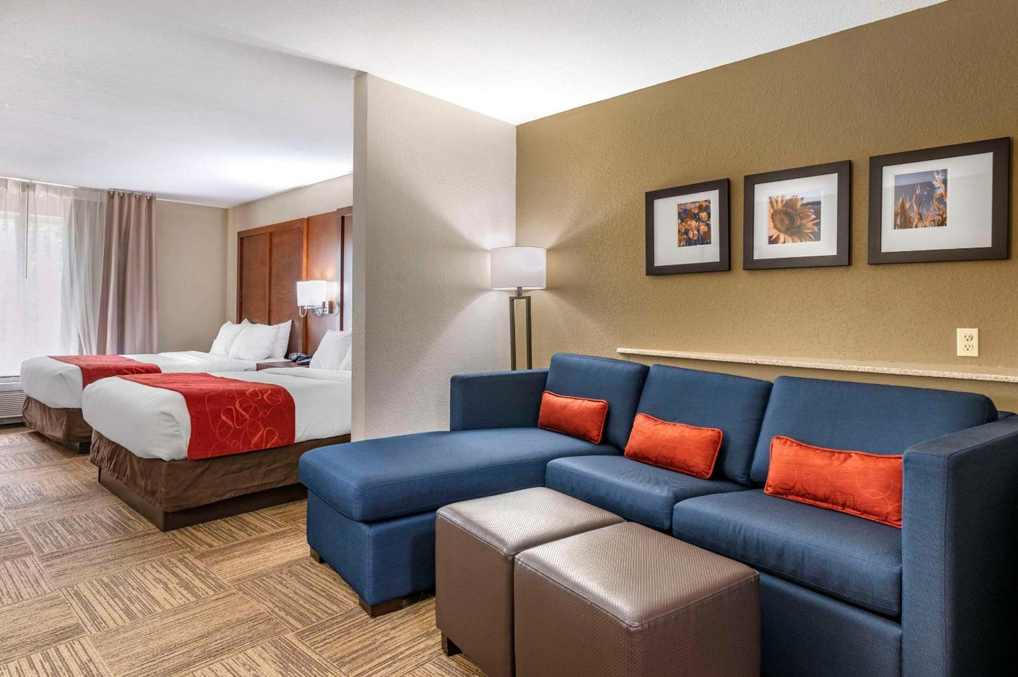 Comfort Suites Urbana Champaign, University Area Екстер'єр фото